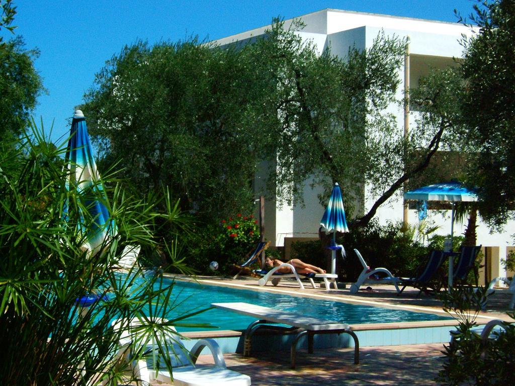 Villaggio Gallo Vieste Buitenkant foto